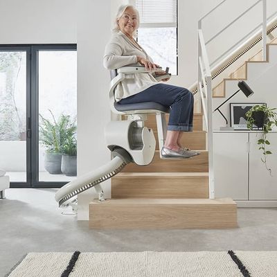 ThyssenKrupp Flow X curved stairlift